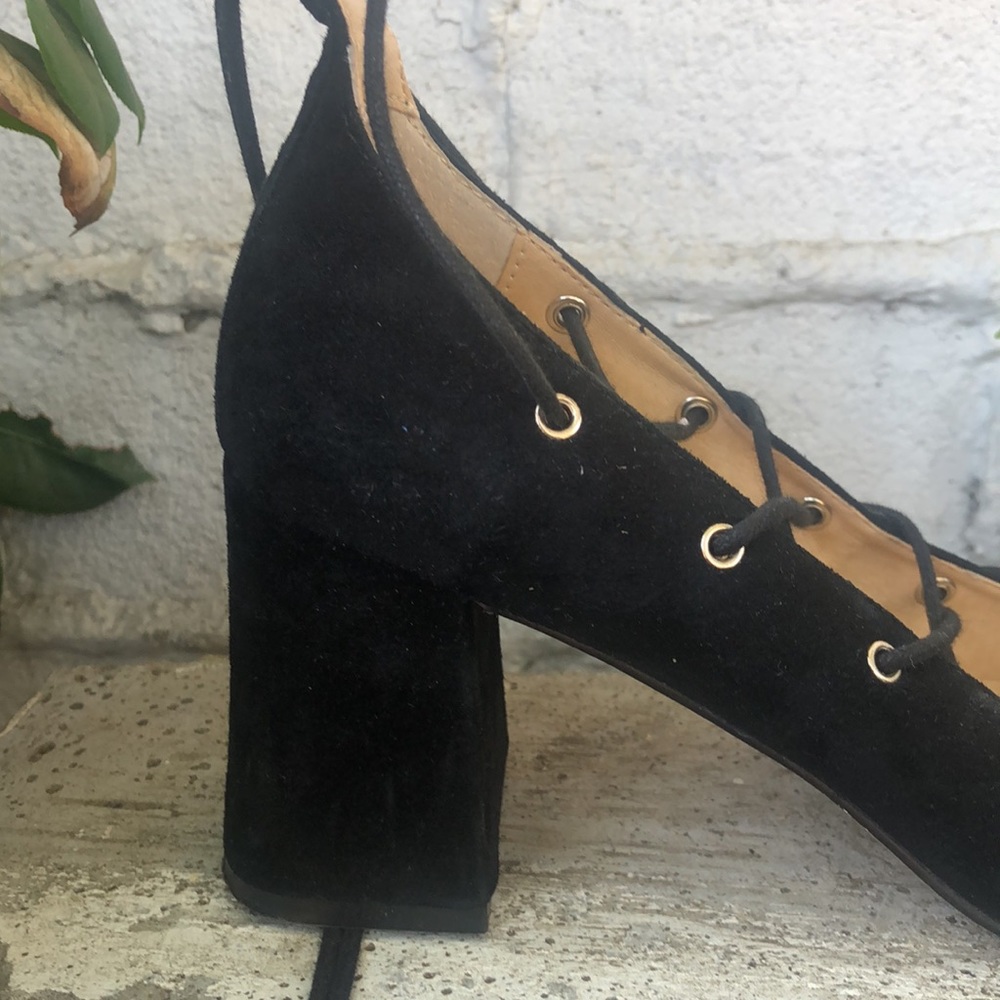 Velvet Lace-Up Pointed Heels, Size 8 (38.5) - Picture 4 of 7